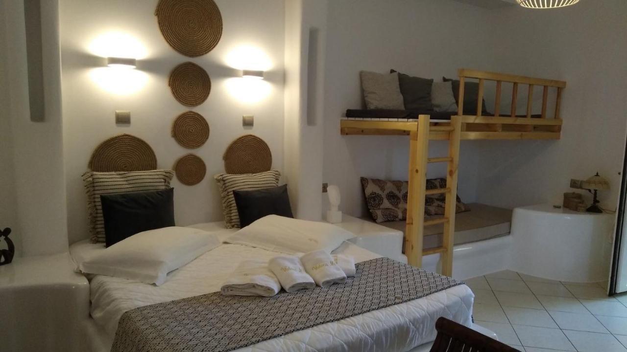 Valena Mare Suites & Apartments Plaka  Ruang foto
