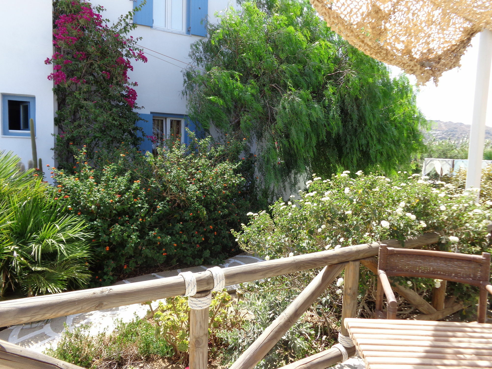 Valena Mare Suites & Apartments Plaka  Bagian luar foto